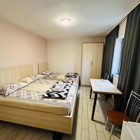 Urban Life Tirana- Economy Rooms Ngoại thất bức ảnh