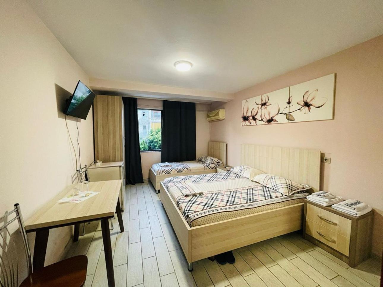 Urban Life Tirana- Economy Rooms Ngoại thất bức ảnh